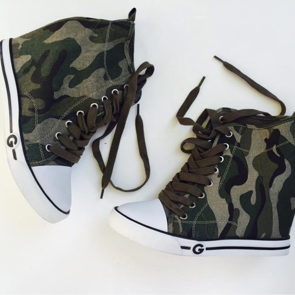 Guess Camouflage High-Top Sneakers - Picture 1 of 1